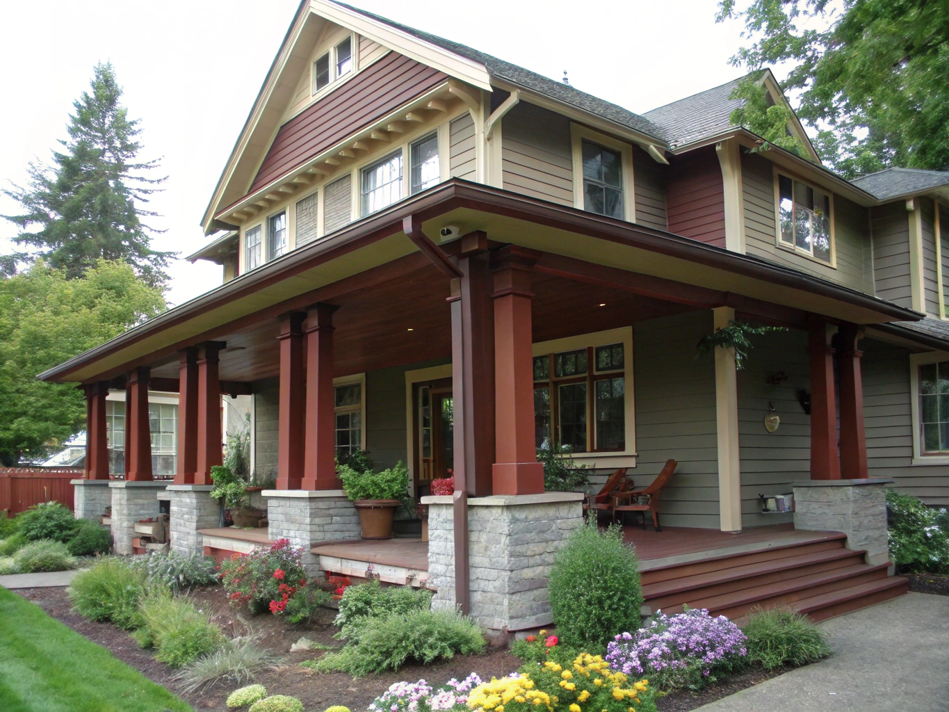 Contemporary luxury craftsman home in Oregon